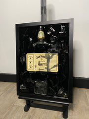 Jack Daniels Honey Broken Bottle Art, Framed Liquor, Schilderij, Smashed Bottle Art, Flessen kunst