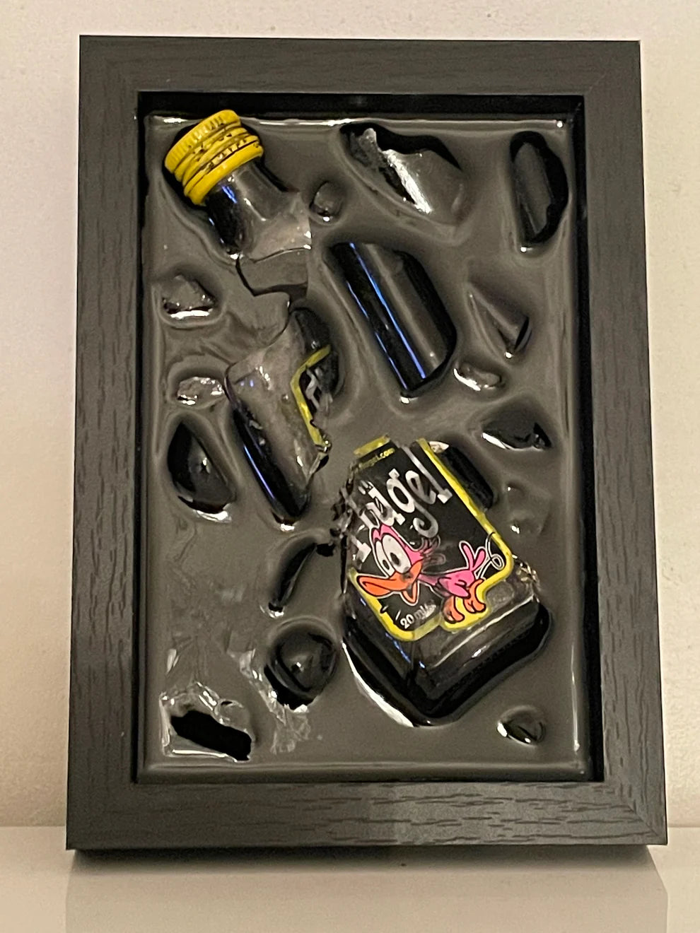 Flügel Broken Bottle Art, Framed Liquor